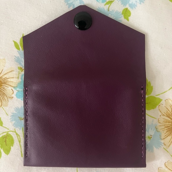 Handmade Genuine Leather Wallet - Picture 4 of 5